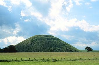 SilburyHill im Sommer